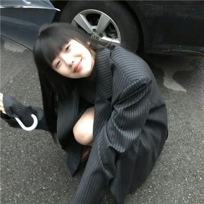 抓着彩虹的男人